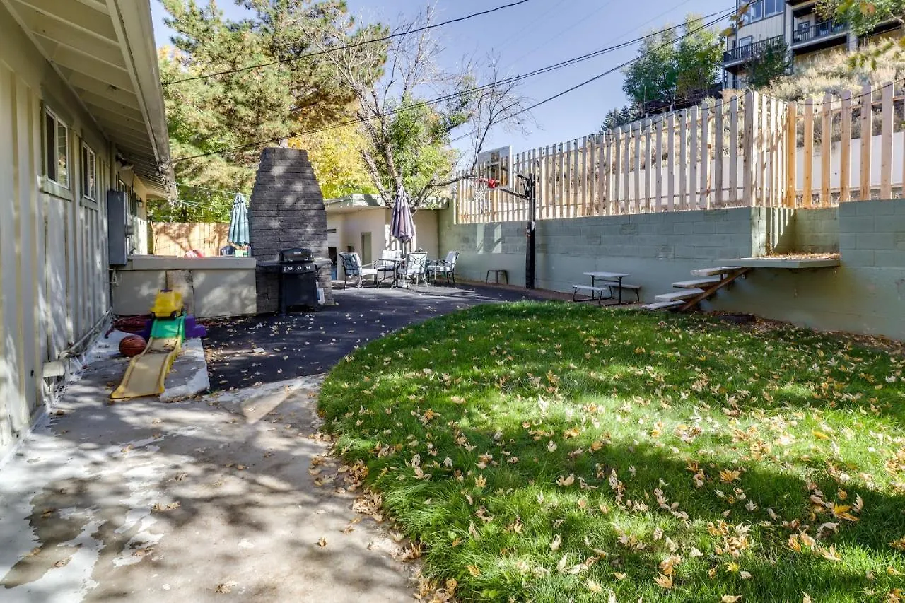 Spacious Reno Vacation Rental About 3 Mi To Midtown! 0*,