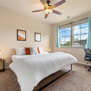  Apartment Midtown Luxe Stay—king Beds, Ensuite Baths, Great Location